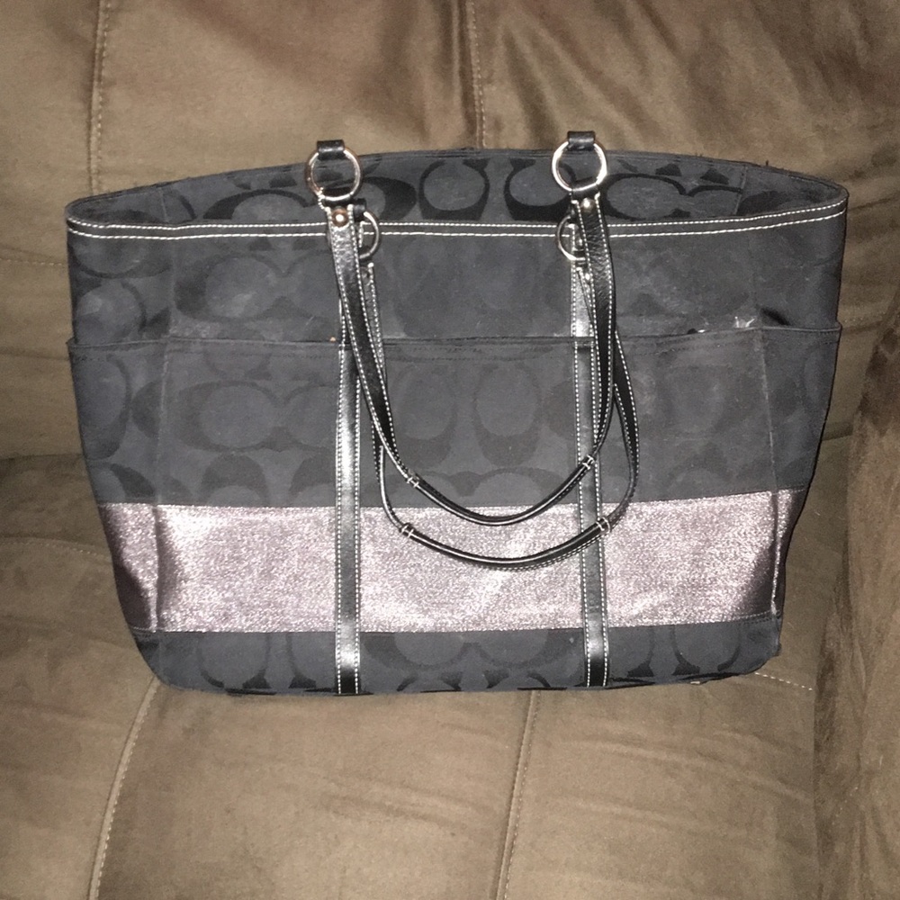 Large authentic Coach handbag - Picture 5 of 5
